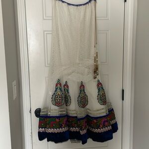 Lehenga (Skirt) Maxi white Lace & Netting Embroidered & Appliquéd Adjustable